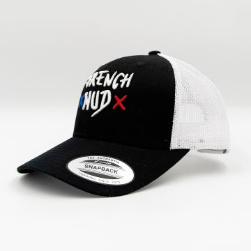Casquette lettrage 3D black and white